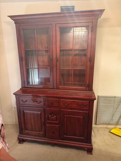 Lexington Furniture Cherry wood hutch