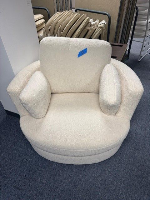 Acent Chair
