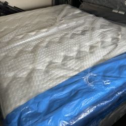 Queen Size Mattress Medium Firm 