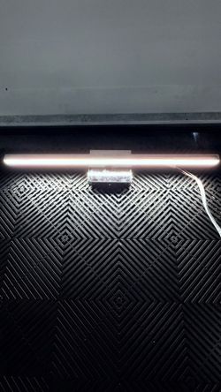 VANITY LIGHT COLOR CHANGE