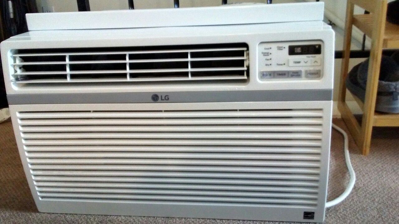 Air Conditioner, Like New, Clean