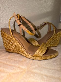 Express Wedges Size 7