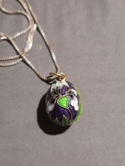 Vintage Sterling Silver Egg And Chain