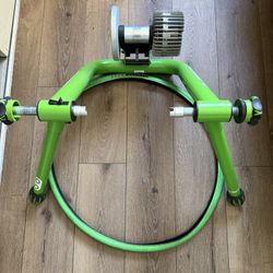 Kinetic Road Machine Smart 2 Fluid Trainer