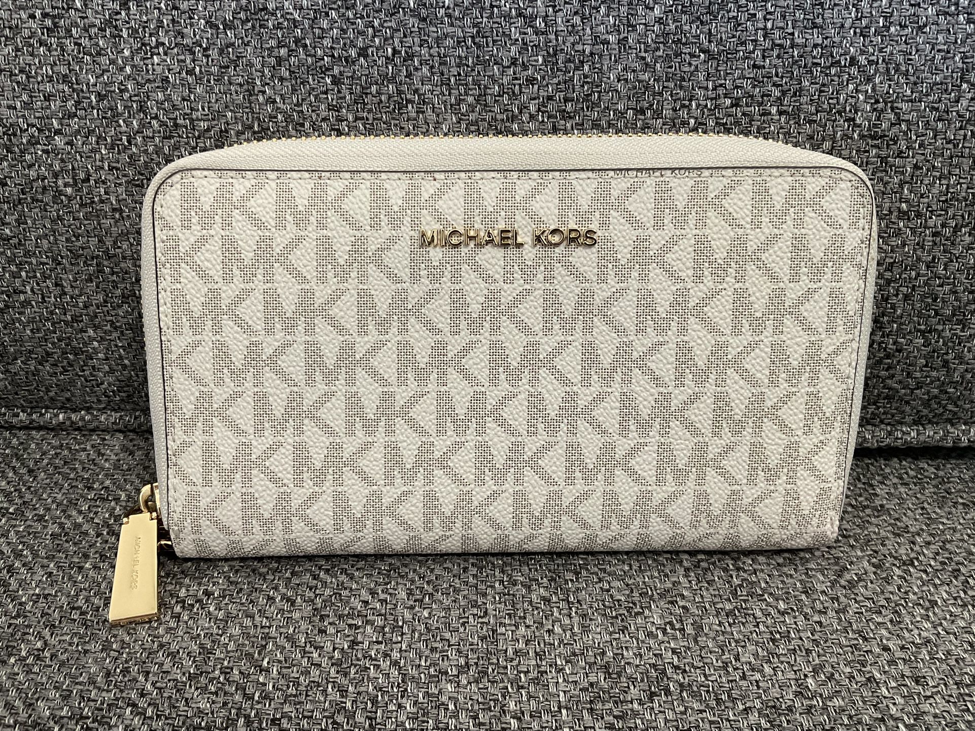 MK Long Wallet