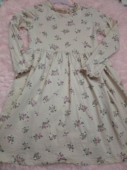 Girls HM dress size 6-7