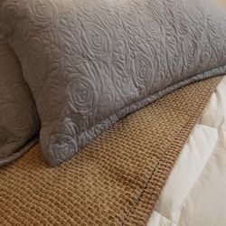 King Size Pillows With Shams