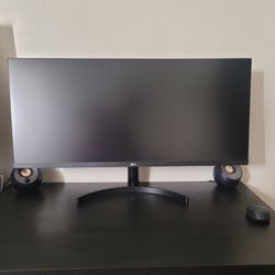 LG 34WL500-B 34" 21:9 UltraWide Full HD HDR10 IPS LED Monitor, Black. Price Negotiable 