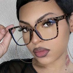 Tortoise Fshion Glasses BN