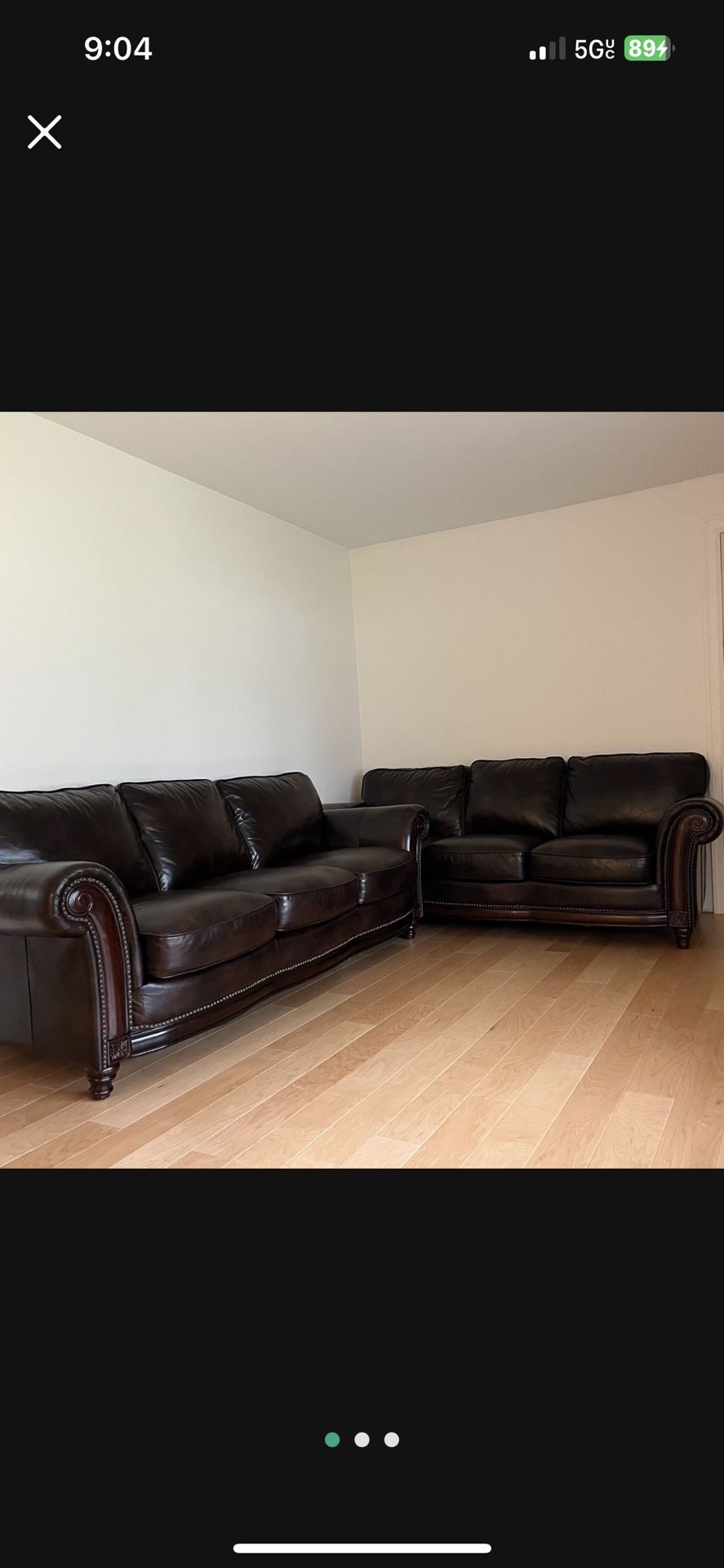 2 Sofas