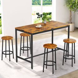 Counter Height Dining Table With 4 Wooden Stools 