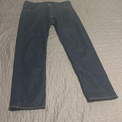 Blue Levi’s 501 size W33:L30