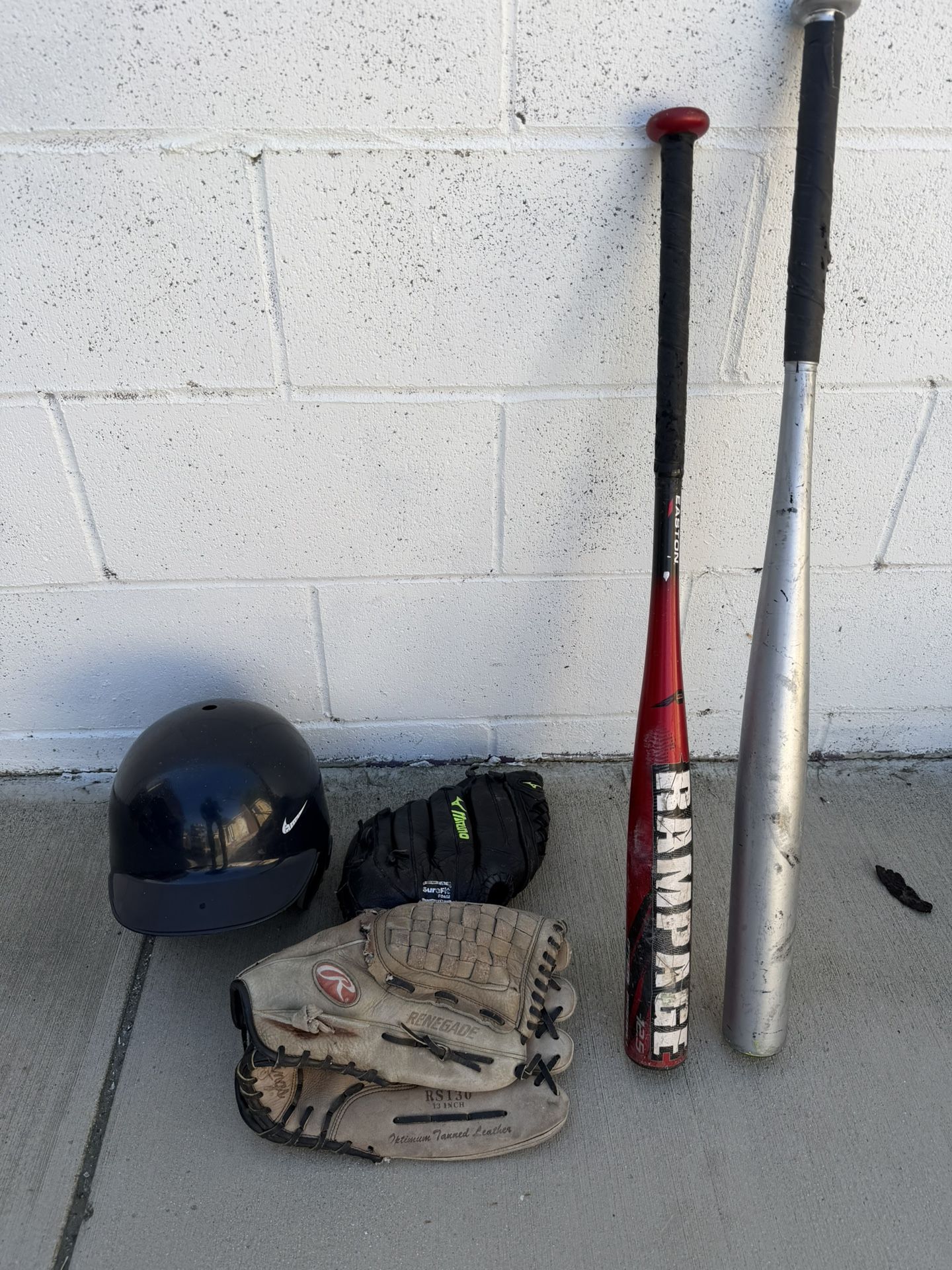 Kids Baseball Equipment Bats, Nike Helmet , Gloves