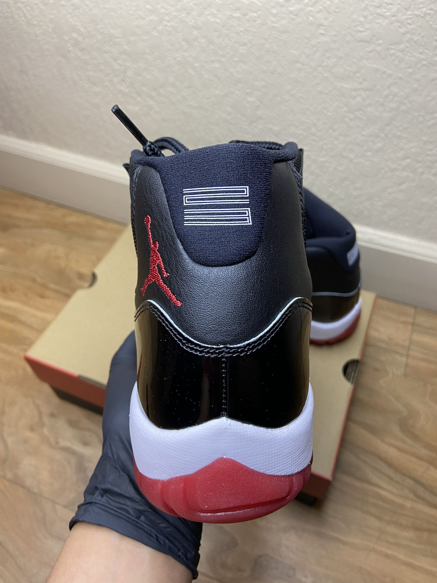 Air Jordan Retro 11 OG Bred