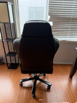 Gaming Chair With Seat Cooling Fans