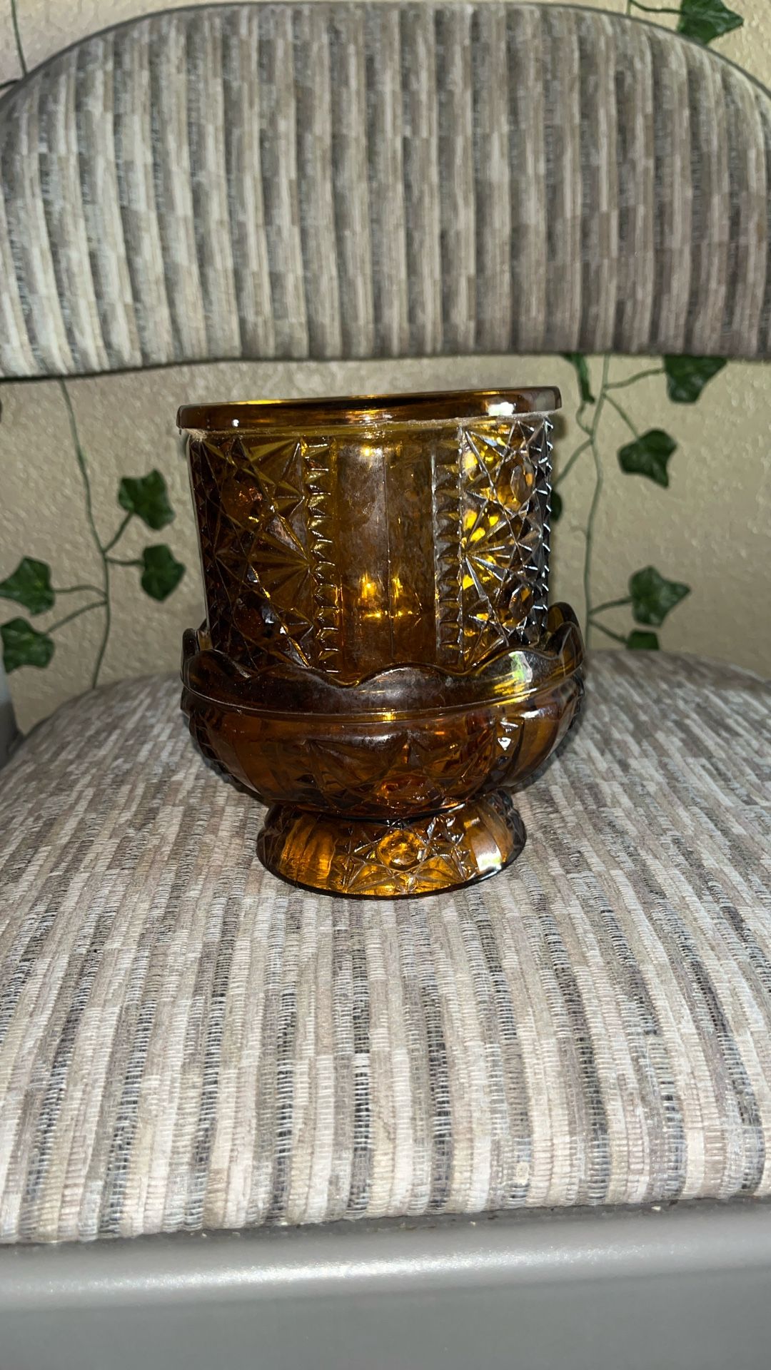 Glass ash tray