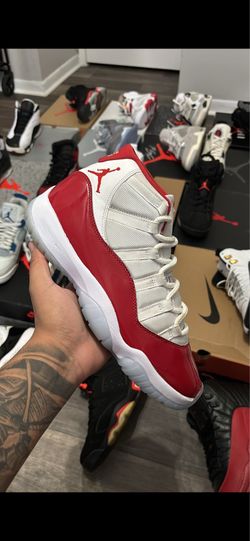Cherry 11s Sz 9 no box