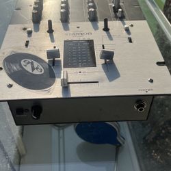 Stanton SK-2 DJ Battle Mixer