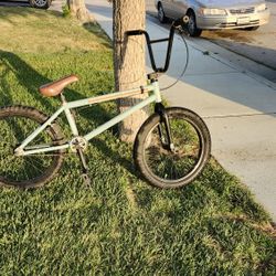 Kink Whip Bmx Bike