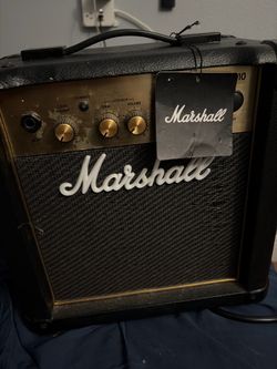 Marshall MG10 AMP