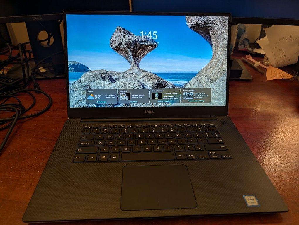 Dell XPS Laptop - i7 And 8GB RAM 