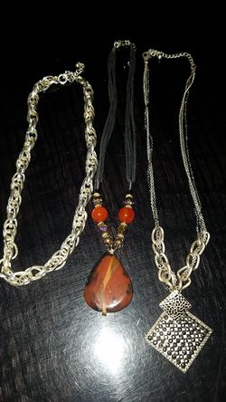 Short necklaces