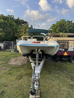 1995 USP Pontoon boat
