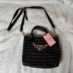 Juicy Couture Black And Gold Hear Chain Purse 