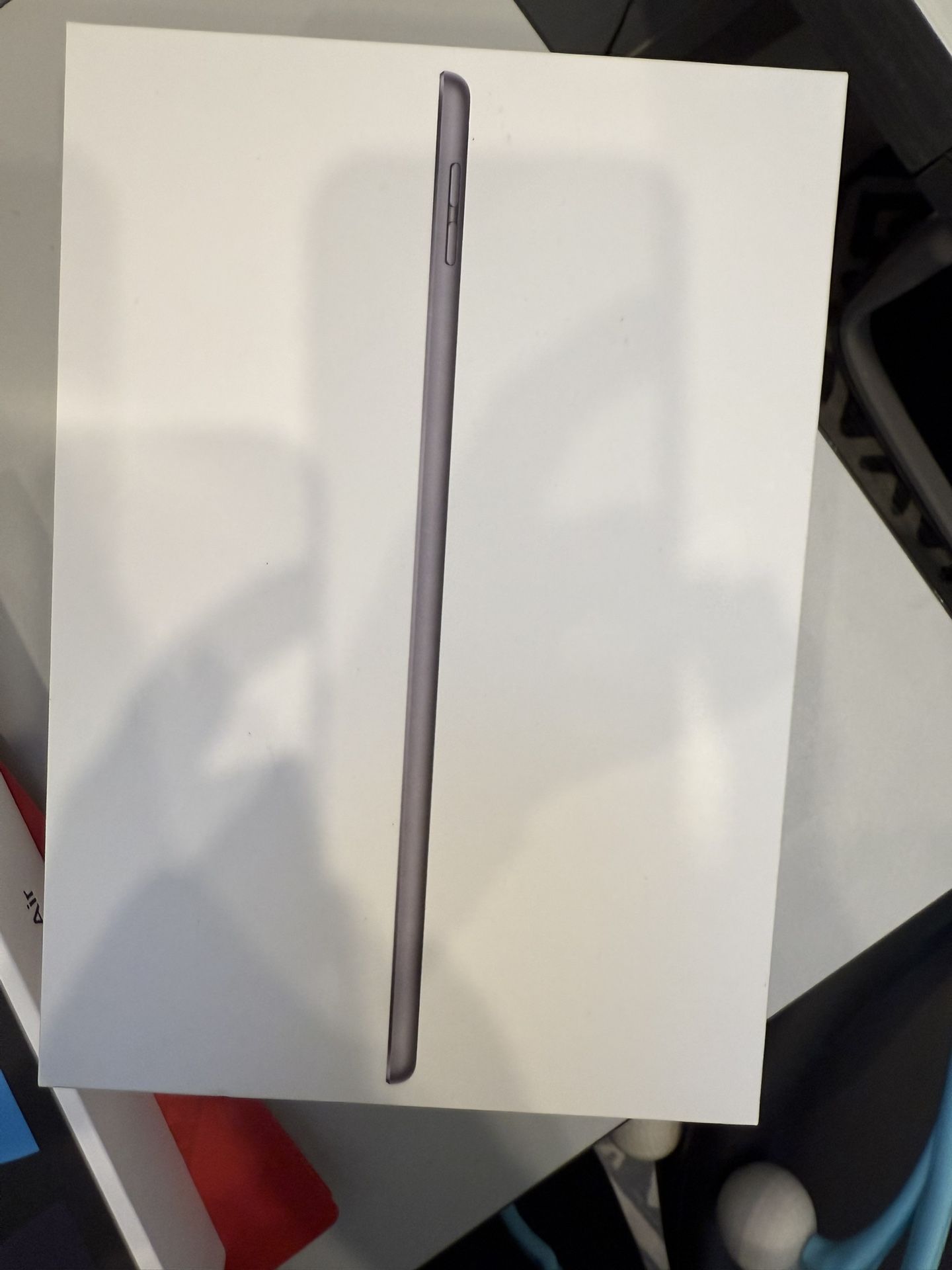 apple Ipad 9th gen BOX