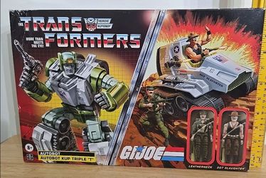 Transformers X GI Joe Autobot Kup Triple T W/ Sgt Slaughter & Leatherneck Hasbro $65