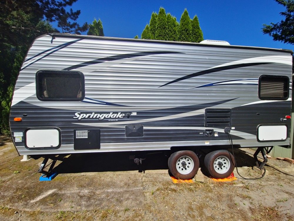 2018 Keystone Spingdale 23ft Must Sell!