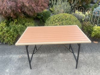 OUTDOOR TABLE BRAND NEW JUST BUILT!!!