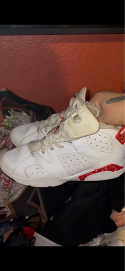Boys Jordan's