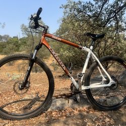 Trek 4500 Alpha Bike And Kona Bike 
