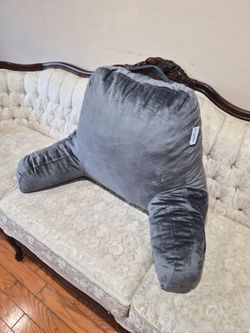 FREE Reading Pillow