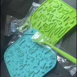 dog slow feeder treat mat And Finger Toothbrush