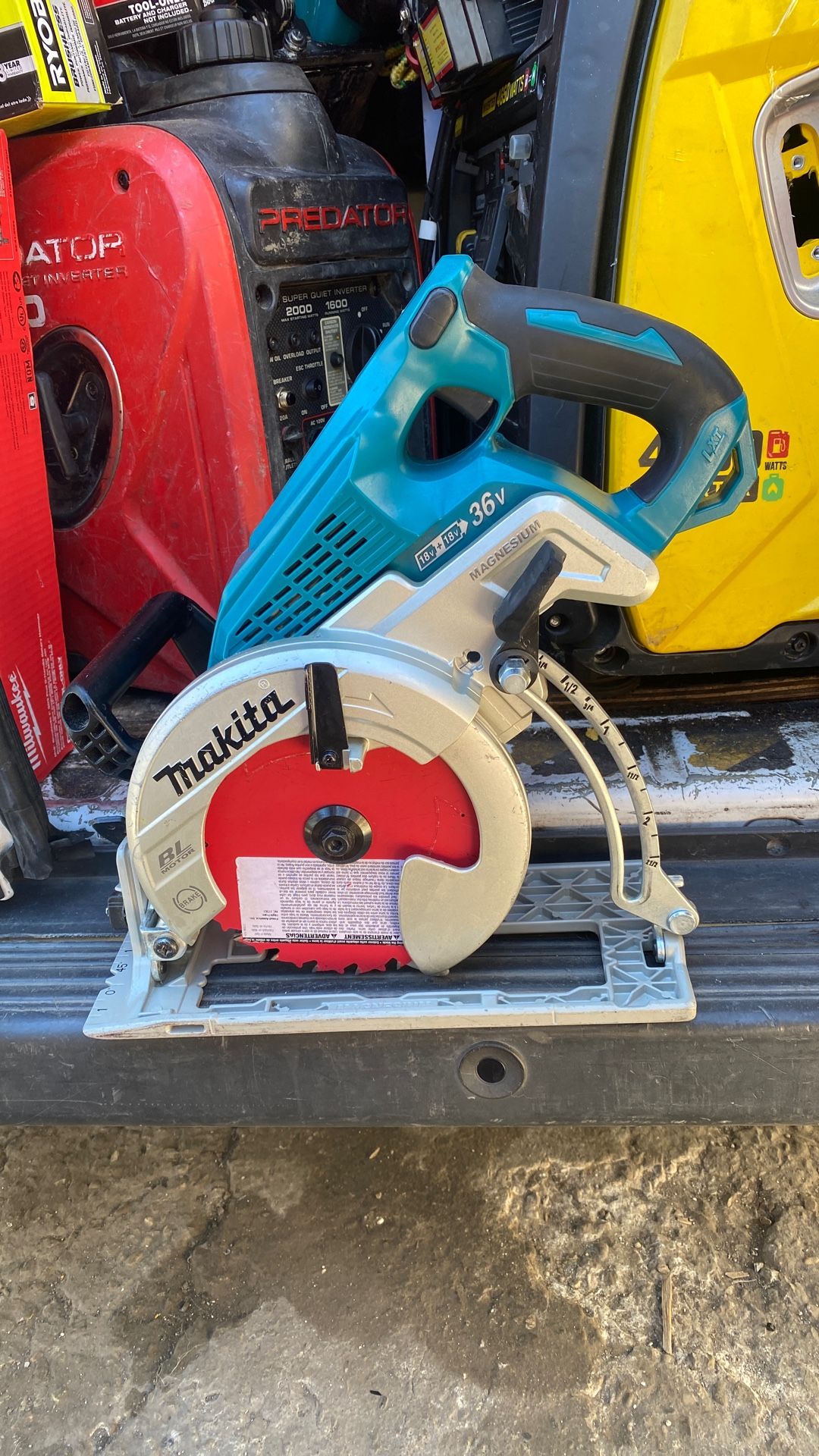 Makita Skilsaw 7-1/4