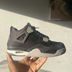 Size 8 - Jordan 4 Black canvas 