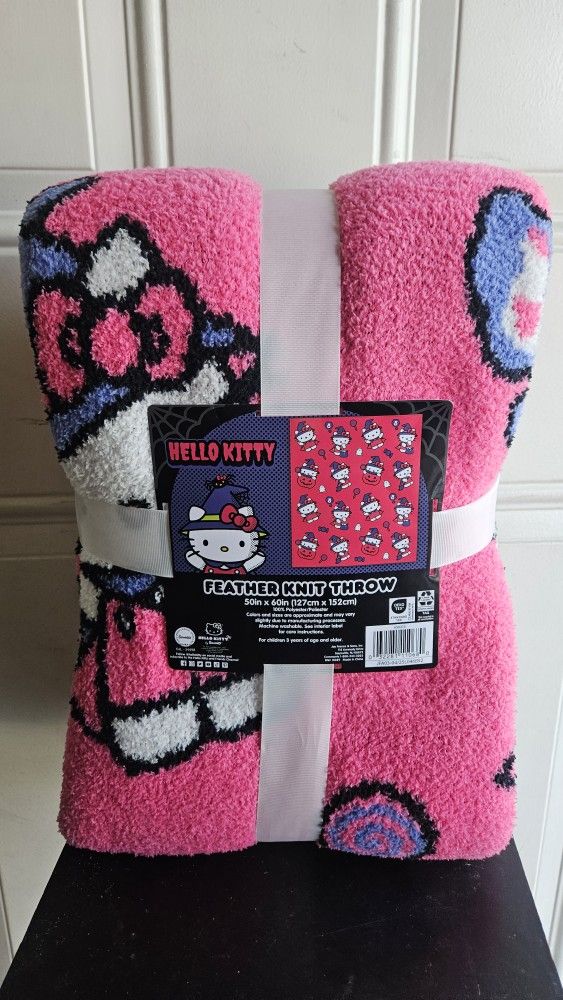 Hello Kitty Throw