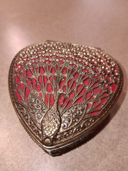 Heart-Shaped Filigree Metal Trinket Box