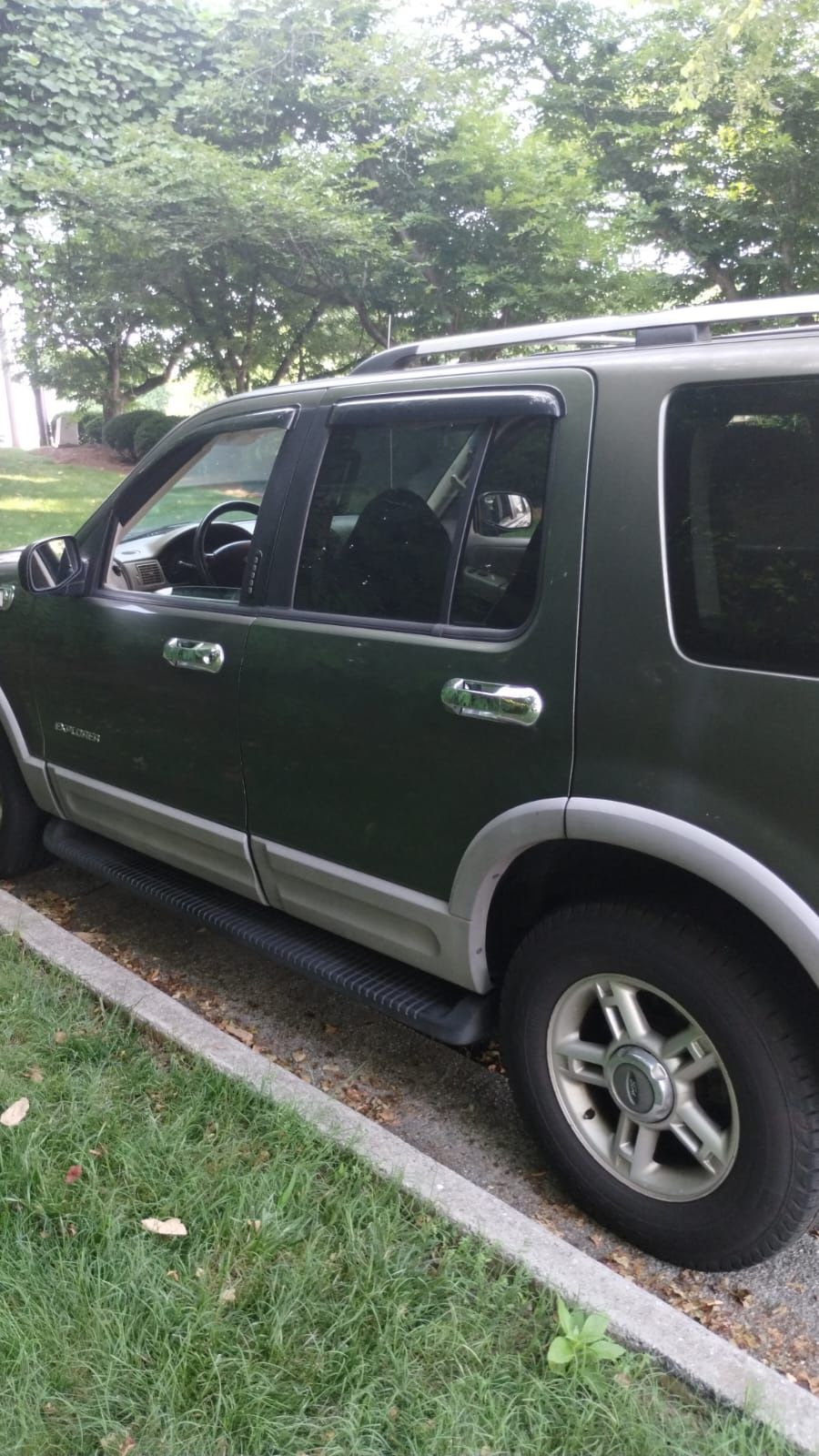 2004 Ford Explorer