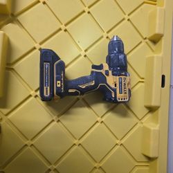 Dewalt 20v Drill Driver. $110 OBO
