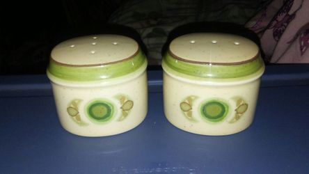 Salt & Pepper shakers