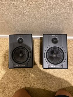 Studio production Pair M-Audio Studiophile BX5a Deluxe 70W 5" Studio Reference Monitors (Pair)