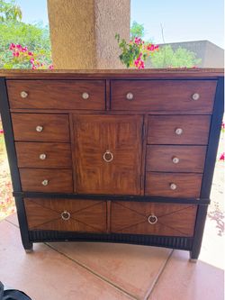 Moving out sale