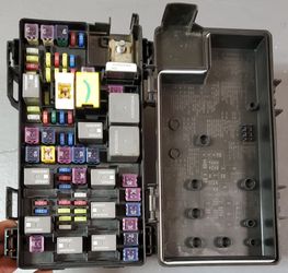 Mopar TIPM Fuse Box for Jeep 3.6L, many models it will fit.