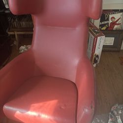 Mid Century Modern OX Head Chair