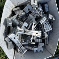 Aluminum Hidden Gutter Hangers – Full Box