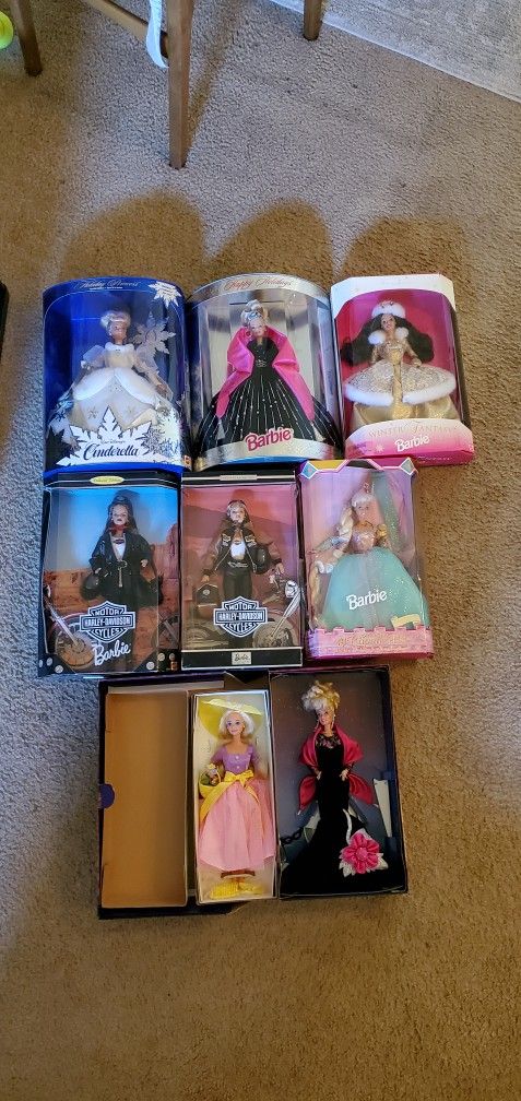 Lot Of 8 Barbies