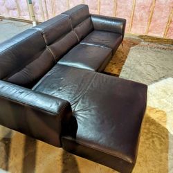 Modern Couch Sectional l Shape Super Soft Leather Well Cared For And Expensive Leather 